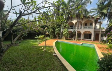 ABIDJAN COCODY: 8-room duplex villa for rent