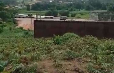 ABIDJAN ANGRÉ: 600 m² plot of land for sale in Angré Débarcadère