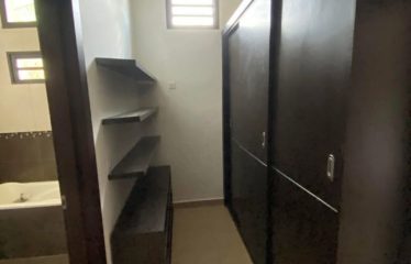 ABIDJAN COCODY: 5-bedroom villa for rent