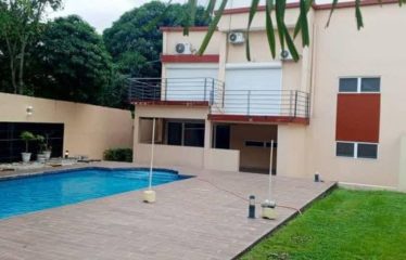 ABIDJAN COCODY : Location maison duplex 8 pièces