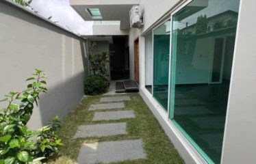 ABIDJAN COCODY: Modern duplex villa rental