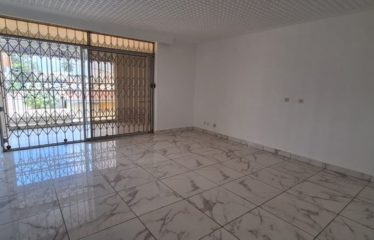 ABIDJAN COCODY : Location villa duplex 8 pièces