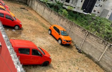 ABIDJAN ANGRÉ : Vente terrain en vente 300 m2