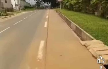 ABIDJAN COCODY : Vente terrain 2800 m2 pieds dans l&rsquo;eau