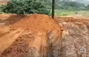 ABIDJAN COCODY : Vente terrain 2800 m2 pieds dans l&rsquo;eau