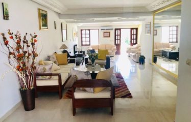 ABIDJAN COCODY : Location villa de 9 pièces – Riviera 3