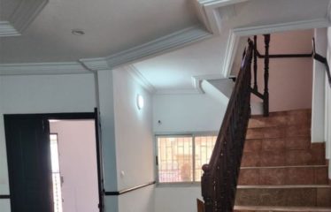 ABIDJAN KOUMASSI : Location maison duplex 4 pièces