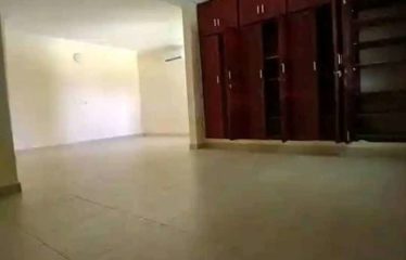 ABIDJAN COCODY : Location villa 10 pièces