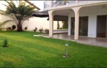 ABIDJAN COCODY : Location villa 10 pièces