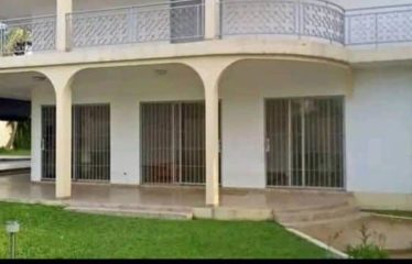 ABIDJAN COCODY : Location villa 10 pièces