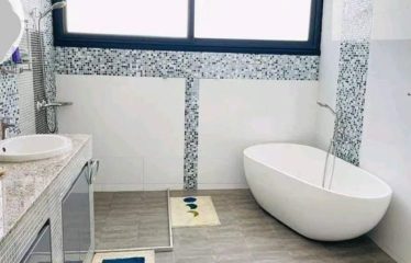 ABIDJAN COCODY : Location villa moderne 5 pièces