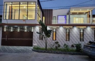 GRAND-BASSAM: 8-room duplex villa for sale