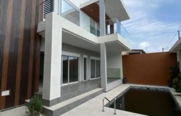 GRAND-BASSAM: 8-room duplex villa for sale