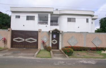 ABIDJAN ANGRÉ : Location villa duplex 14 pièces