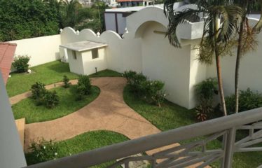ABIDJAN COCODY : Location villa duplex de standing