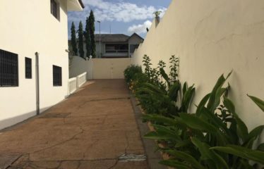 ABIDJAN COCODY : Location villa duplex de standing