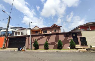 ABIDJAN COCODY : Location grande et belle villa à la Riviera Synacaci 2