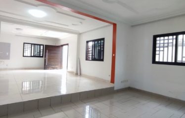 ABIDJAN COCODY : Location grande et belle villa à la Riviera Synacaci 2