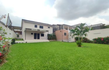 ABIDJAN COCODY : Location grande et belle villa à la Riviera Synacaci 2