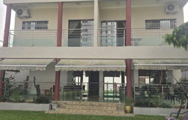 ABIDJAN ANGRÉ : Vente villa triplex 13 pièces