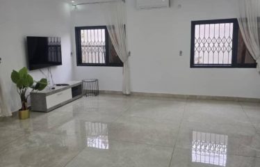 ABIDJAN ANGRÉ : Vente villa triplex 13 pièces
