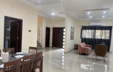 GRAND-BASSAM : Location villa duplex T7