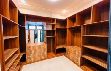 ABIDJAN COCODY: Large duplex villa for rent