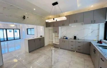 ABIDJAN COCODY: Large duplex villa for rent