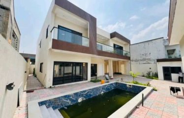 ABIDJAN COCODY: Large duplex villa for rent