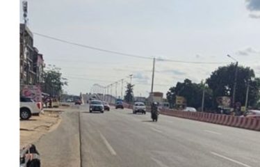 Riviera Faya un terrain commercial de 1088m2 à sur le boulevard Mitterant