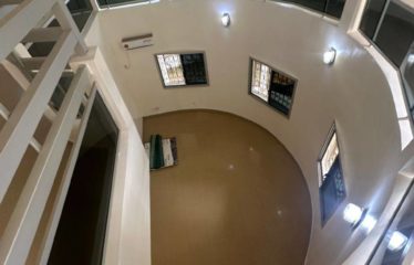 DAKAR ALMADIES : Belle villa à louer