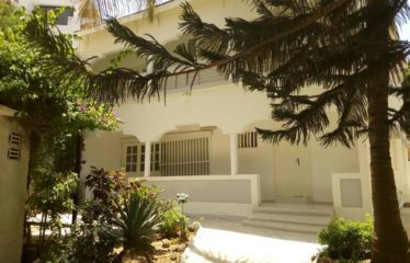 DAKAR YOFF : Résidence de luxe non loin de la plage à louer