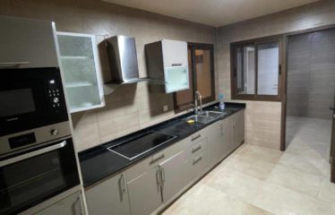 DAKAR ALMADIES : Appartement F4 vue sur mer à louer