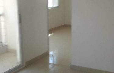 DAKAR MEDINA : Appartement F4 au Centenaire à louer