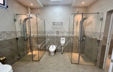 DAKAR ALMADIES : Villa à louer 230 m²