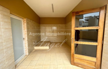 DAKAR ALMADIES : Villa à louer 230 m²