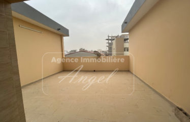DAKAR ALMADIES : Villa à louer 230 m²