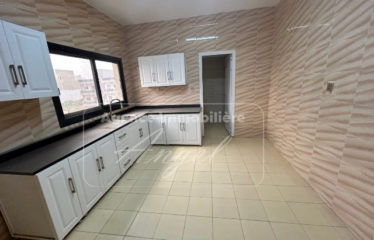 DAKAR ALMADIES : Villa à louer 230 m²