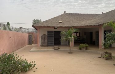 NGUERIGNE : Belle villa sur un terrain de 750 m2 à vendre