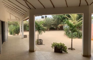 NGUERIGNE : Belle villa sur un terrain de 750 m2 à vendre