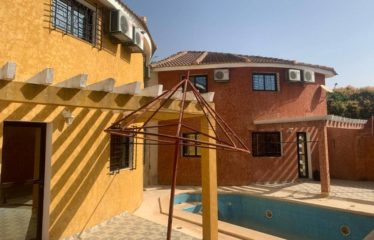 NGAPAROU : Deux villas à vendre spéciale investissement à vendre