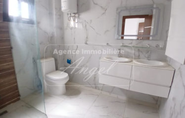 DAKAR POINT-E : Appartement à louer 4 chambres