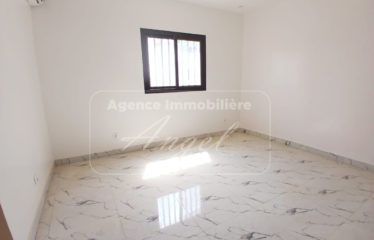 DAKAR POINT-E : Appartement à louer 4 chambres
