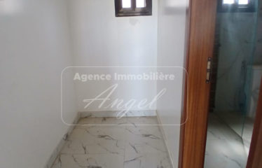 DAKAR POINT-E : Appartement à louer 4 chambres