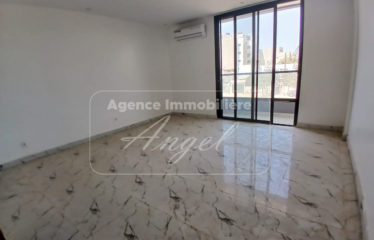 DAKAR POINT-E : Appartement à louer 4 chambres