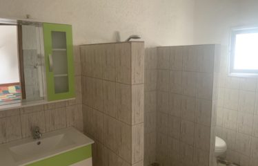SOMONE : Belle villa de 5 chambres proche commodités et plage à vendre