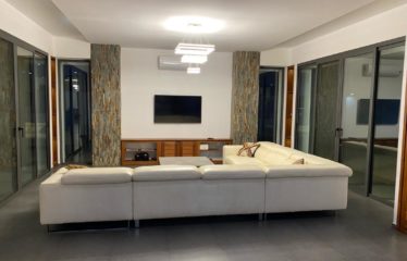 SOMONE: Belle villa de 4 chambres à louer