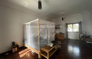 DAKAR ALMADIES : Villa R+1 à louer