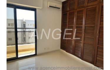 DAKAR ALMADIES : Bel appartement à louer au 2ème étage
