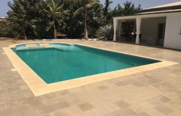NGAPAROU : Villa 3 chambres avec piscine sur un terrain de 1500 m2 à louer
